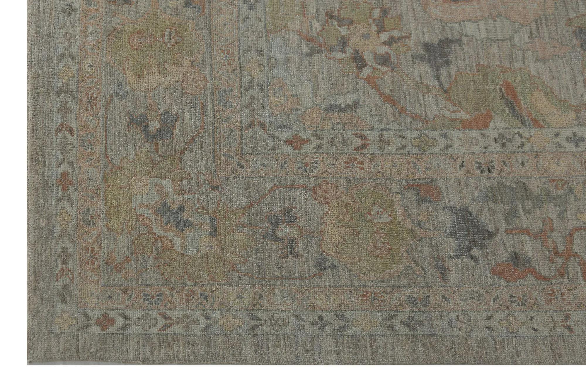 Entdecken Sie die Eleganz von Turkey Sultanabad mit seinen Teppichen. Dieses exklusive Design, das mit viel Liebe zum Detail entworfen wurde, ist perfekt, um Ihren Raum zu verschönern.