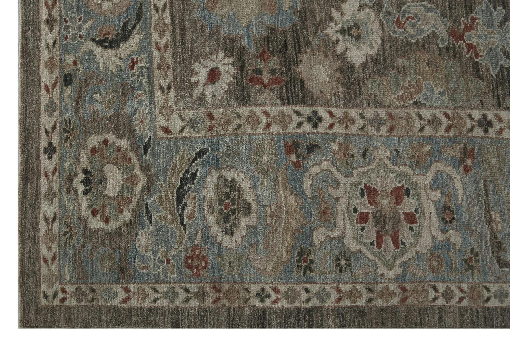 Entdecken Sie die Eleganz von Turkey Sultanabad mit seinen Teppichen. Dieses exklusive Design, das mit viel Liebe zum Detail entworfen wurde, ist perfekt, um Ihren Raum zu verschönern.