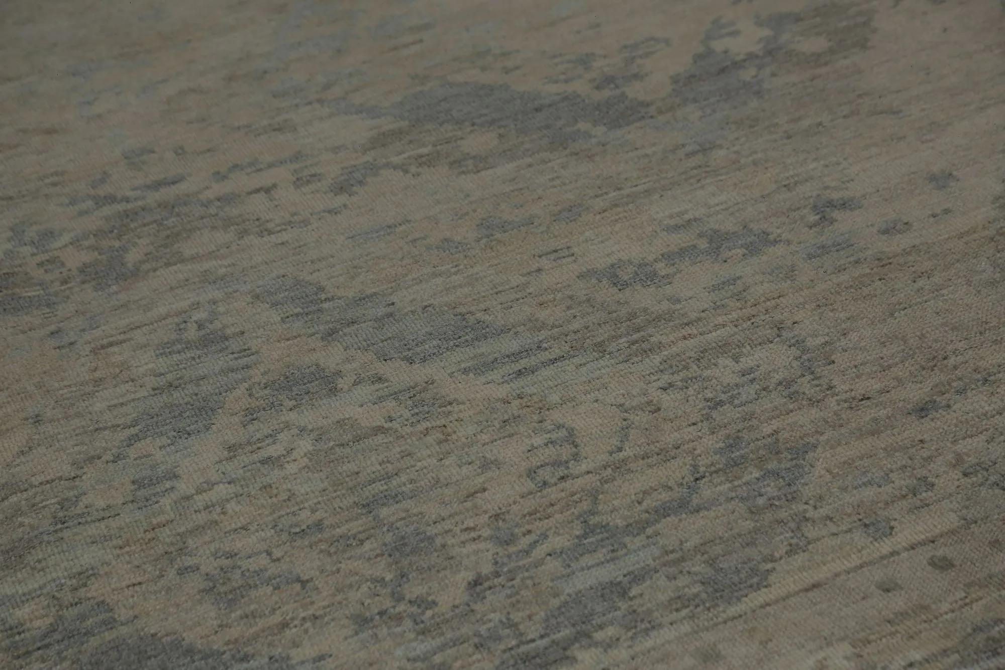 Entdecken Sie die Eleganz von Turkey Sultanabad mit seinen Teppichen. Dieses exklusive Design, das mit viel Liebe zum Detail entworfen wurde, ist perfekt, um Ihren Raum zu verschönern.