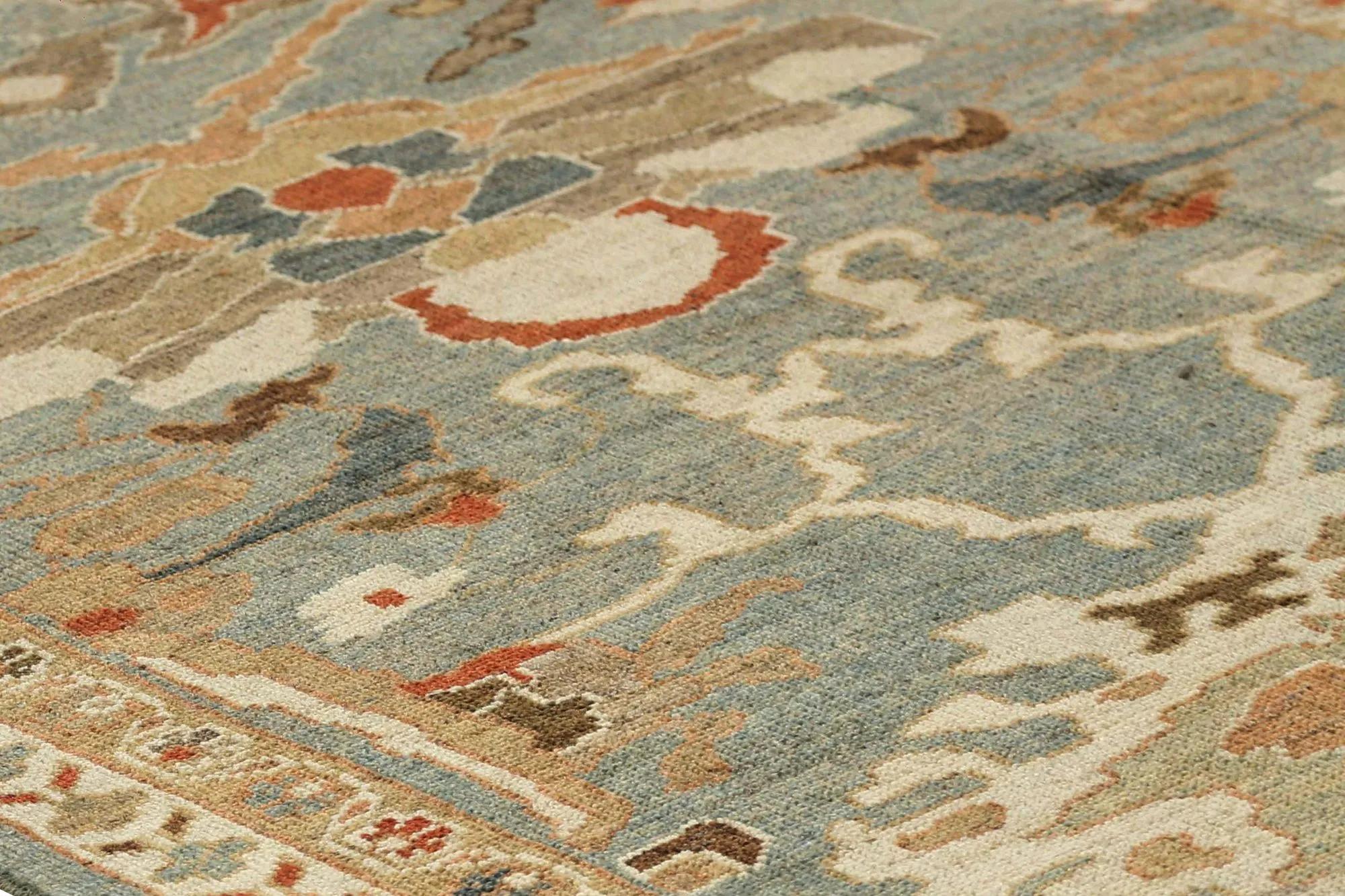 Descubre la elegancia de Turquía con Sultanabad Rugs. Diseñado con meticulosa atención al detalle, este diseño exclusivo es perfecto para realzar tu espacio.