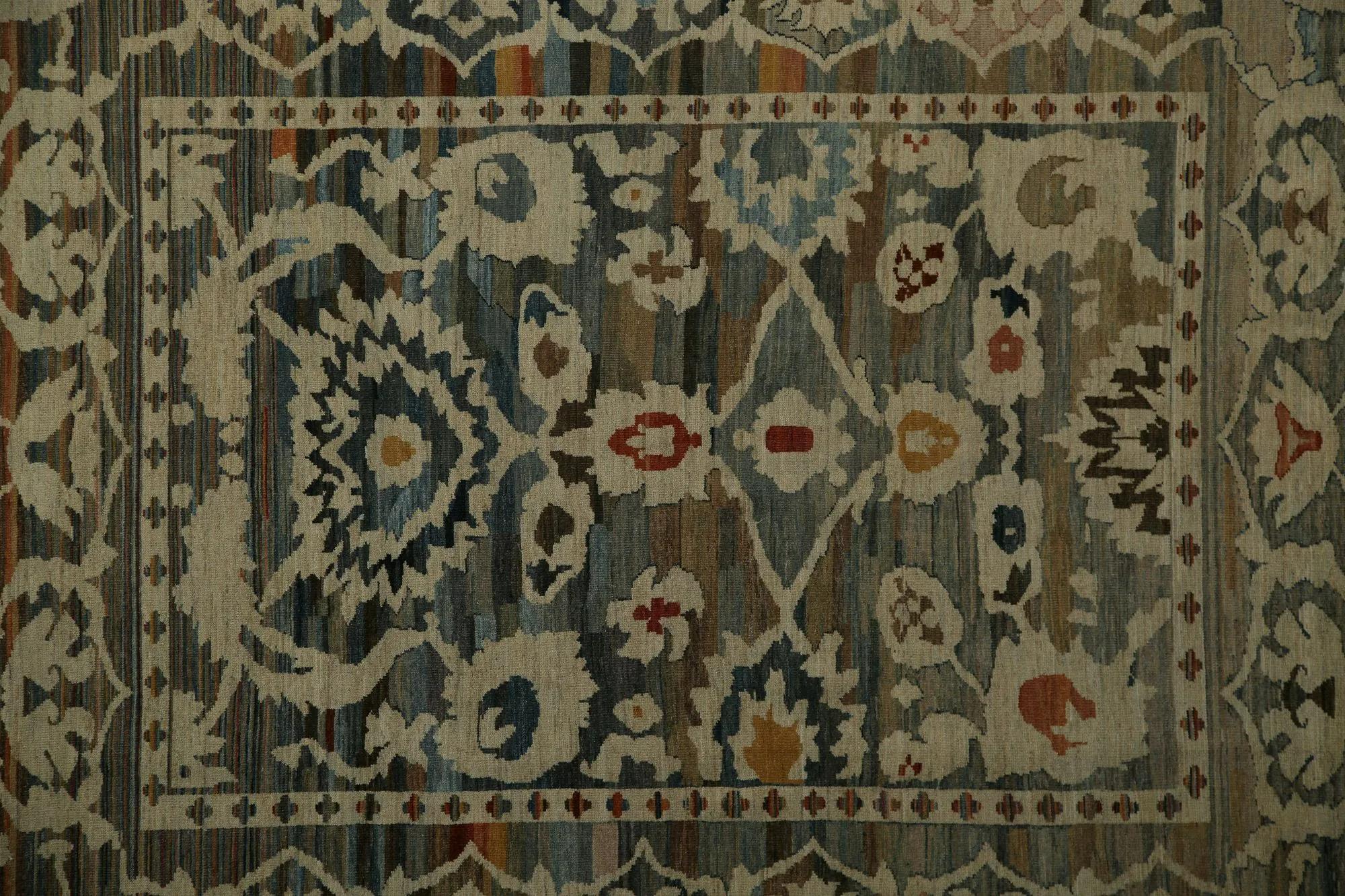 Descubre la elegancia de Turquía con Sultanabad Rugs. Diseñado con meticulosa atención al detalle, este diseño exclusivo es perfecto para realzar tu espacio.
