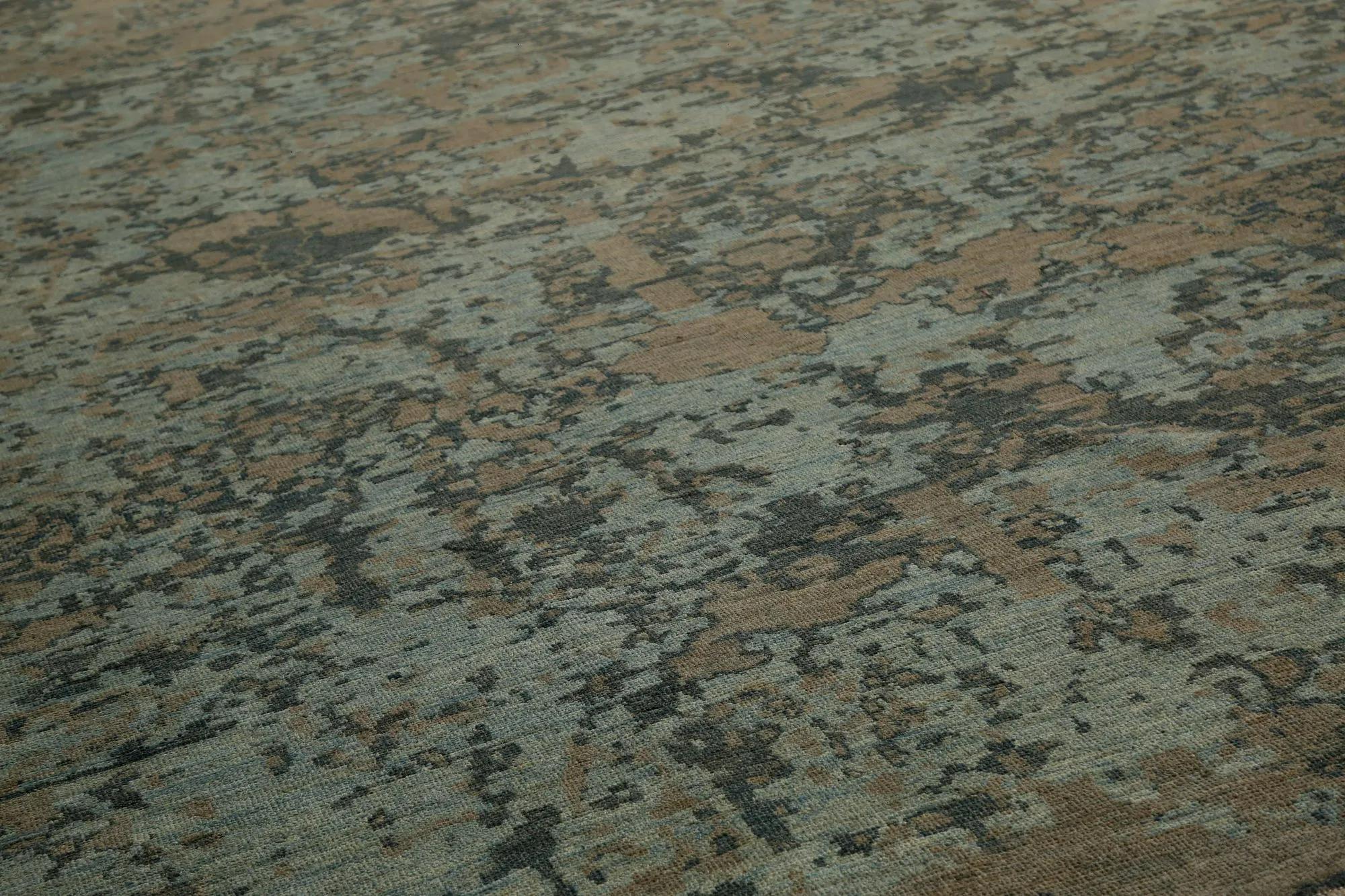 20th Century Turkey Sultanabad Area Rugs - Design - 98600 For Sale
