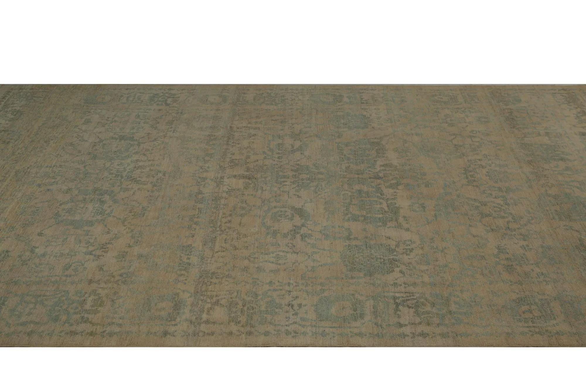20th Century Turkey Sultanabad Area Rugs - Design - 98619 For Sale