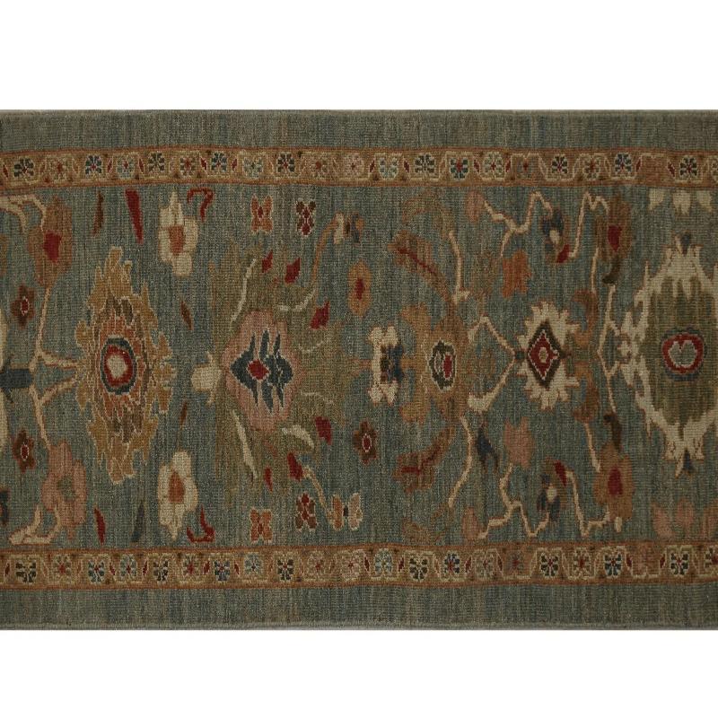 Descubre la elegancia de Turquía con Sultanabad Rugs. Diseñado con meticulosa atención al detalle, este diseño exclusivo es perfecto para realzar tu espacio.
