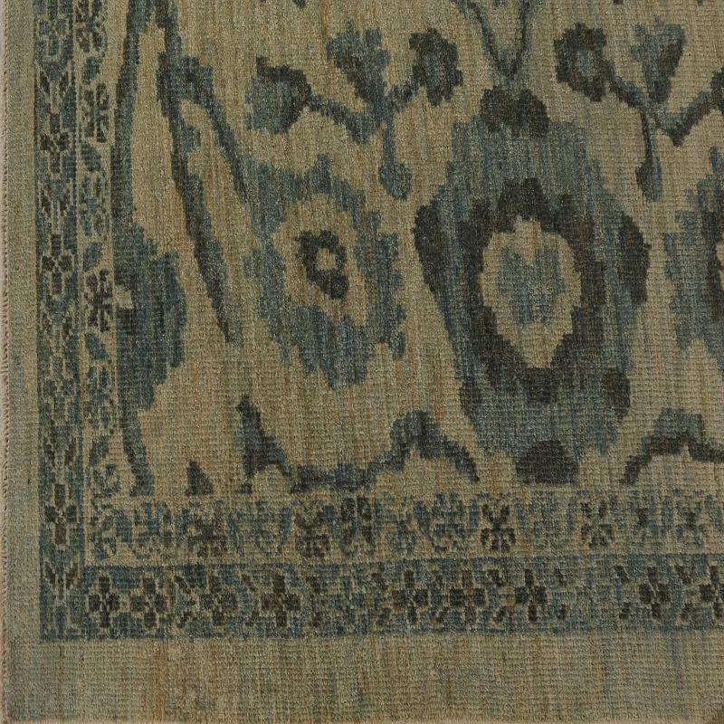 Descubre la elegancia de Turquía con Sultanabad Rugs. Diseñado con meticulosa atención al detalle, este diseño exclusivo es perfecto para realzar tu espacio.
