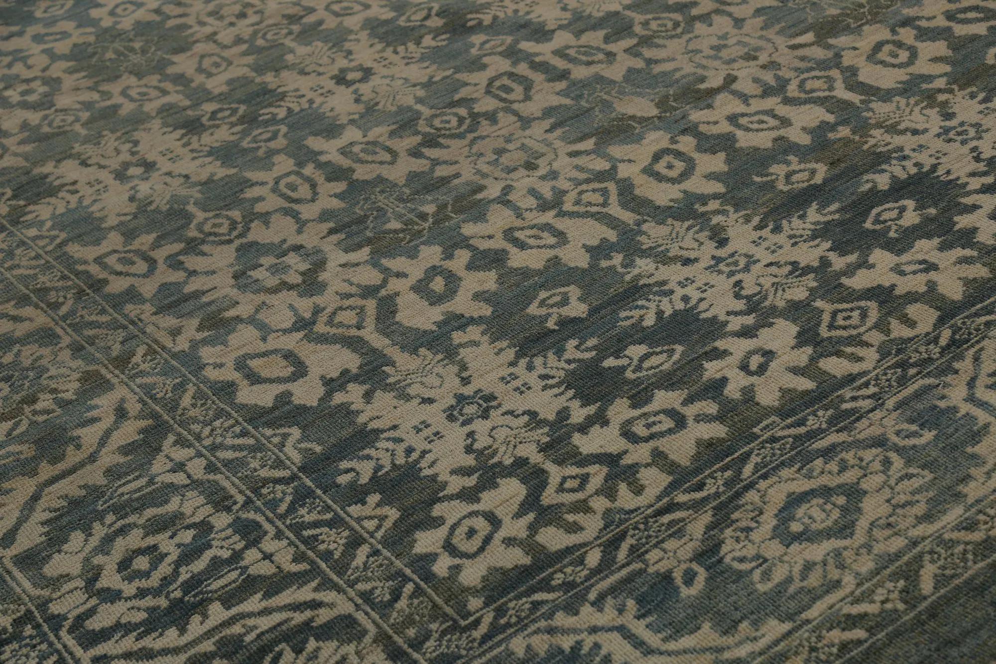 Entdecken Sie die Eleganz von Turkey Sultanabad mit seinen Teppichen. Dieses exklusive Design, das mit viel Liebe zum Detail entworfen wurde, ist perfekt, um Ihren Raum zu verschönern.
