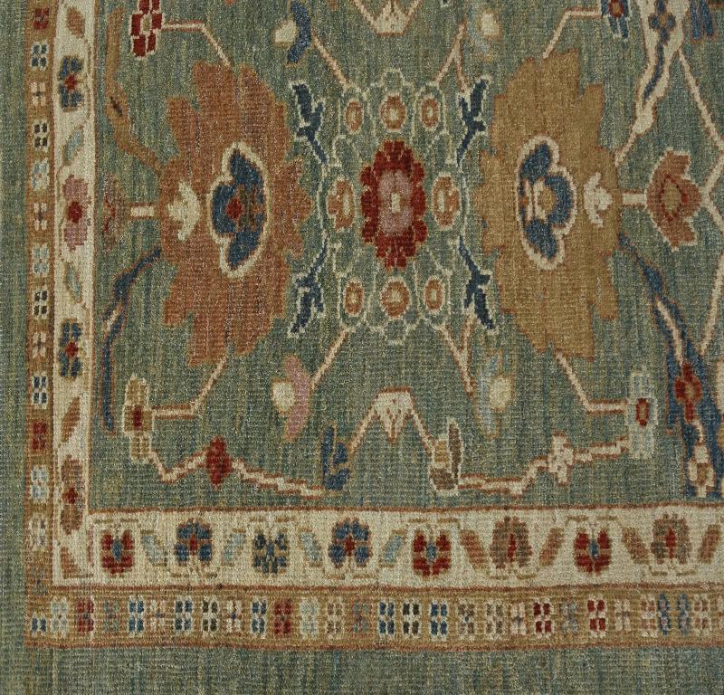 Descubre la elegancia de Turquía con Sultanabad Rugs. Diseñado con meticulosa atención al detalle, este diseño exclusivo es perfecto para realzar tu espacio.