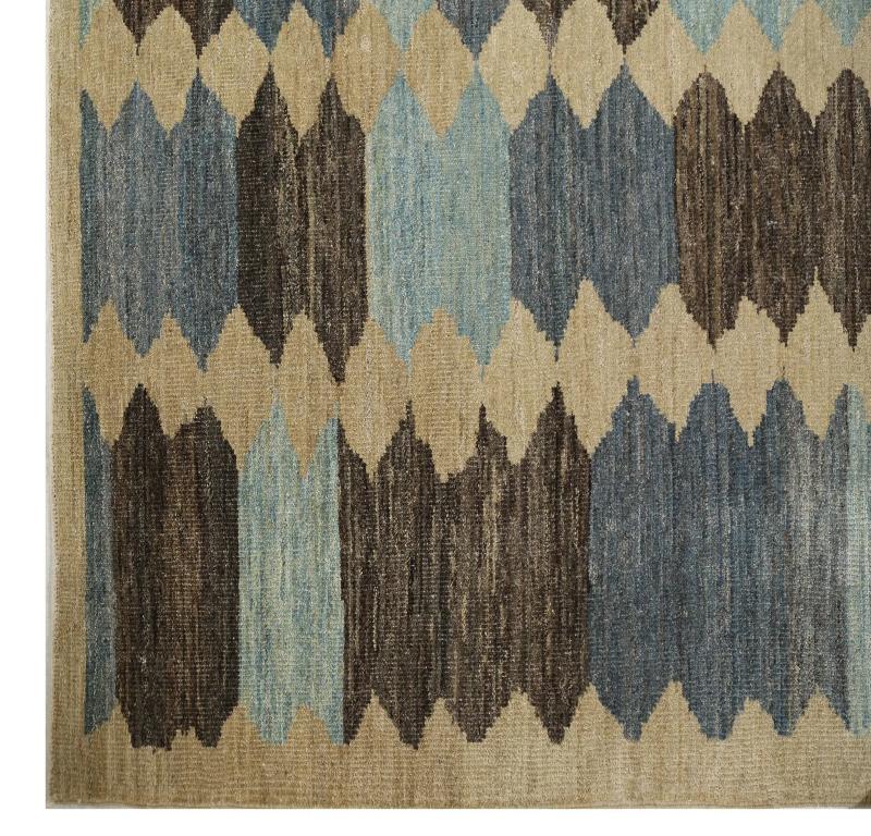 Descubre la elegancia de Turquía con Sultanabad Rugs. Diseñado con meticulosa atención al detalle, este diseño exclusivo es perfecto para realzar tu espacio.