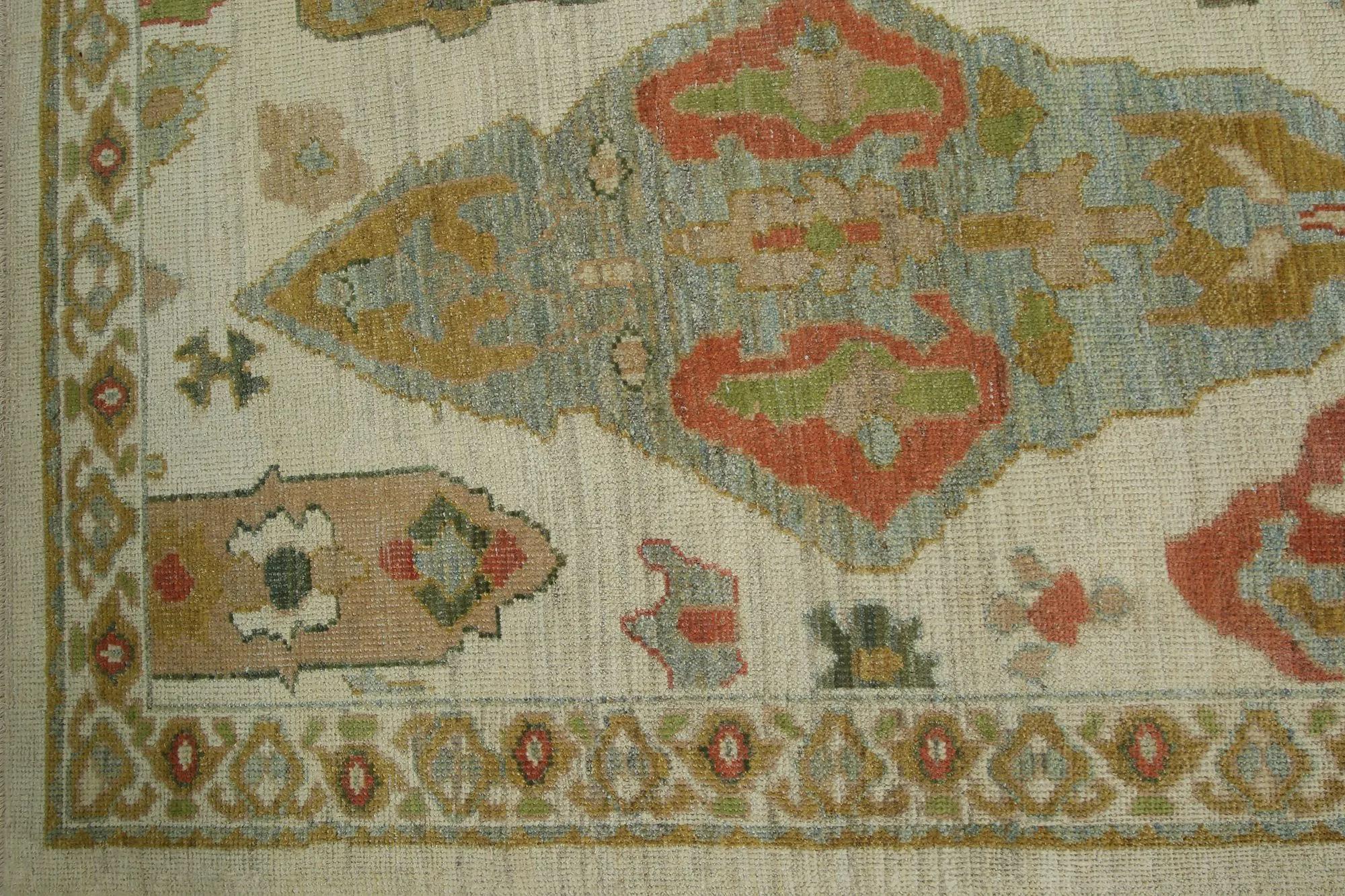 Descubre la elegancia de Turquía con Sultanabad Rugs. Diseñado con meticulosa atención al detalle, este diseño exclusivo es perfecto para realzar tu espacio.