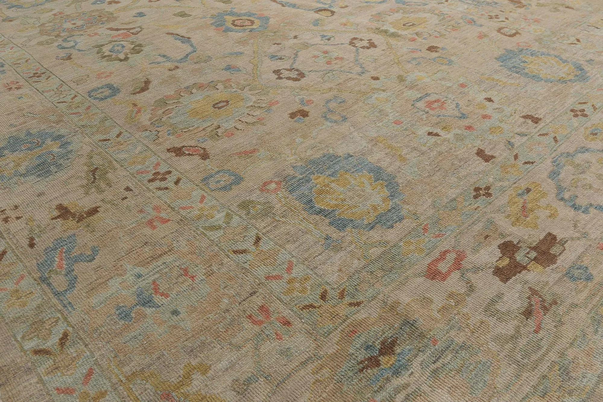 Descubre la elegancia de Turquía con Sultanabad Rugs. Diseñado con meticulosa atención al detalle, este diseño exclusivo es perfecto para realzar tu espacio.
