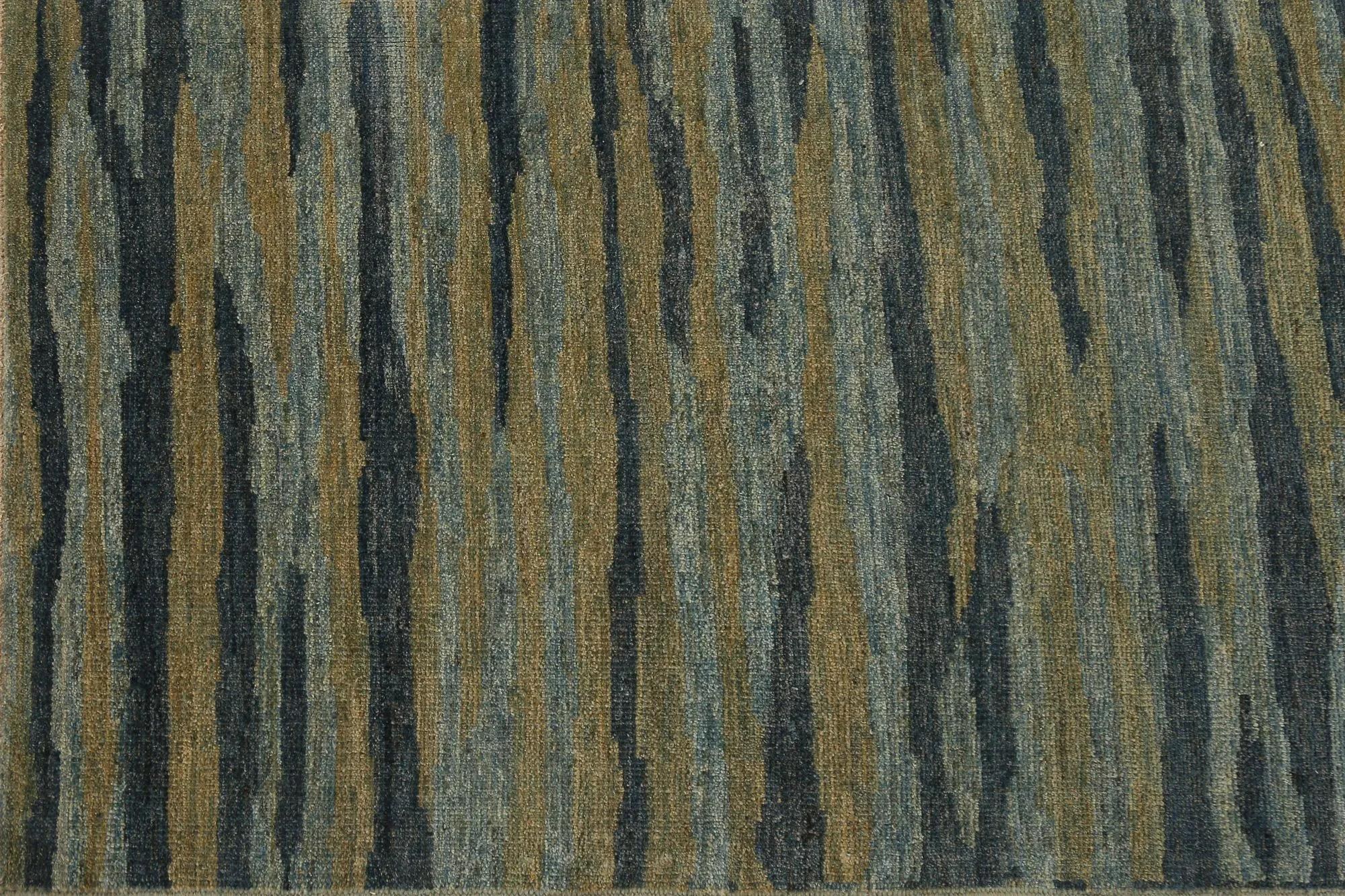 Muted Horizon Wool Area Rug
Skilled craftsmanship defines this wool area rug. It is from Turkey. Designed for traditional living. This piece presents a unique, striped pattern. It functions as a foundational element. Its dimensions suit various