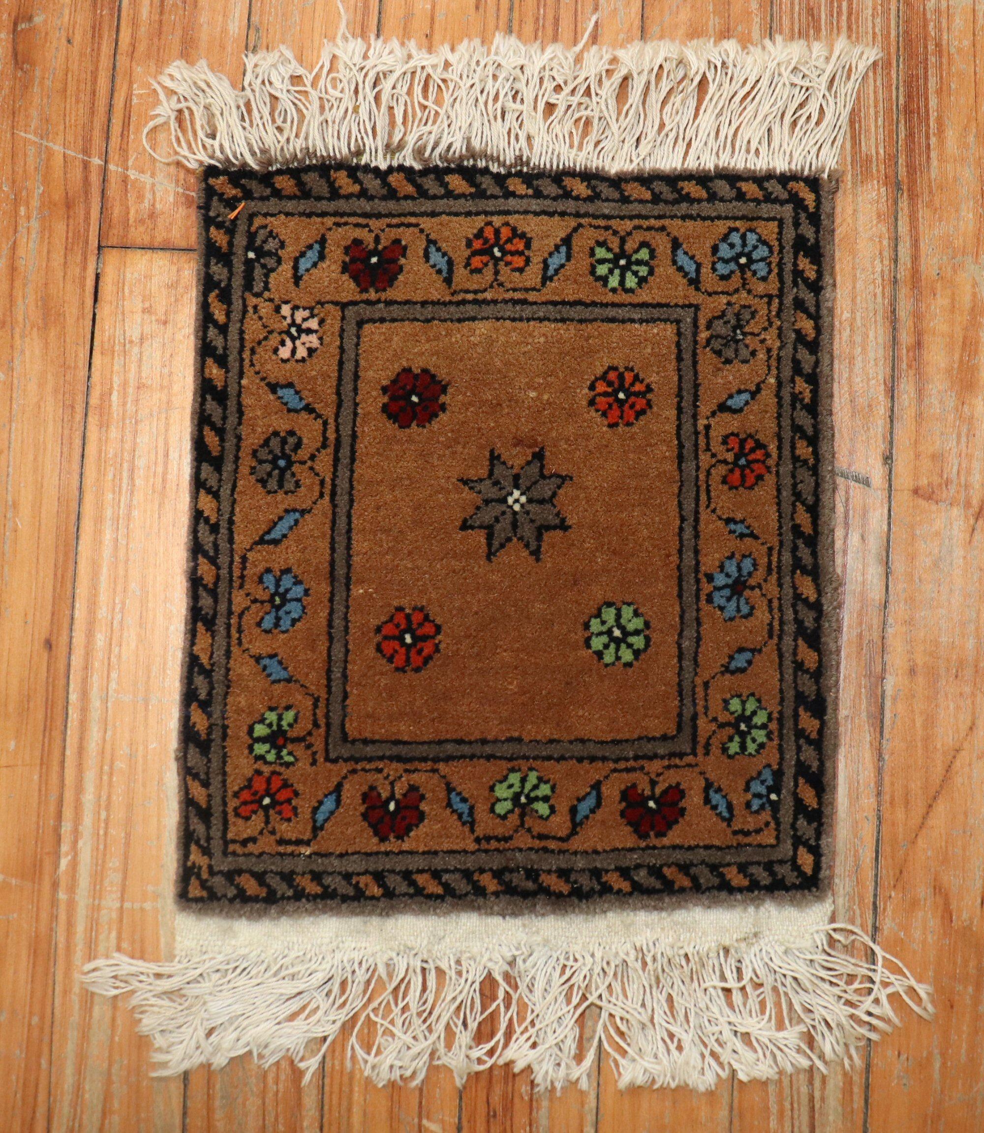 Mid-20th century Tribal Turkish mat size rug

Measures: 12'' x 14''

 

