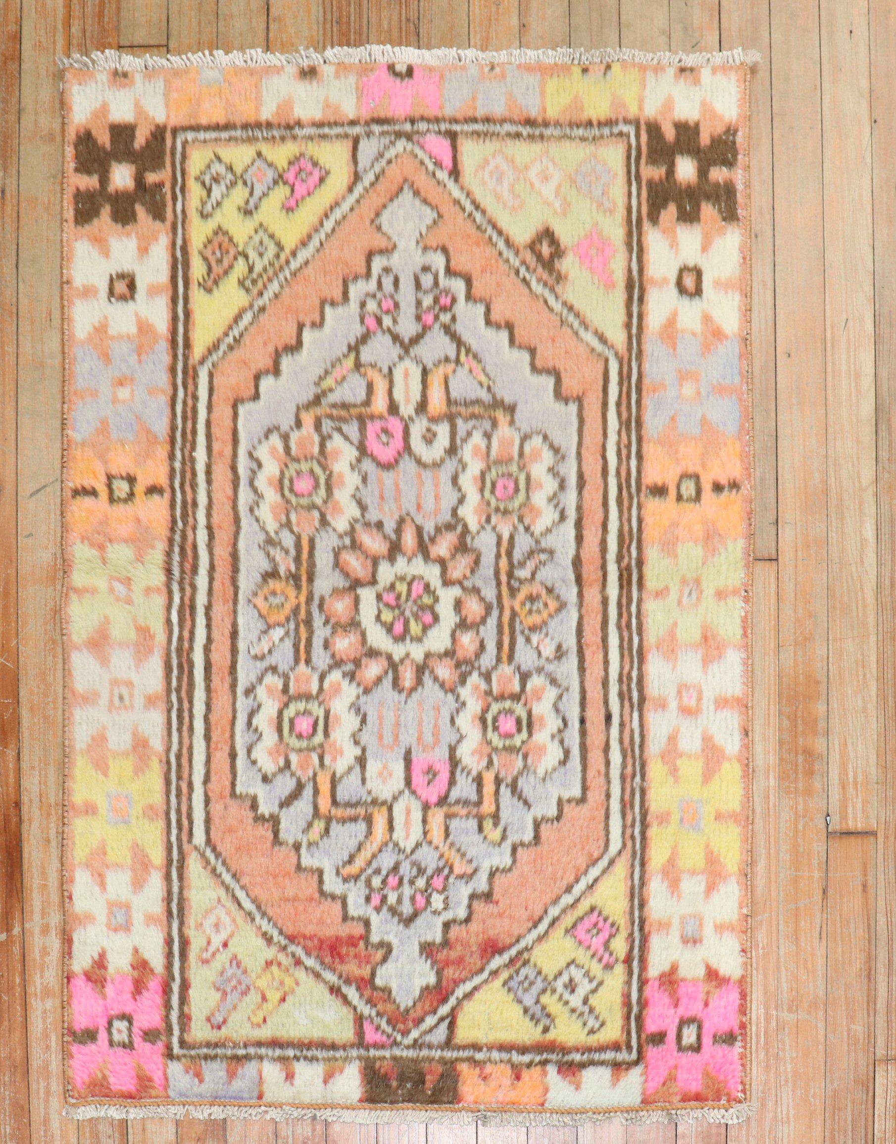 Mid 20th Century Turkish Anatolian Scatter Size rug

Measures: 2'7'' x 3'7''.