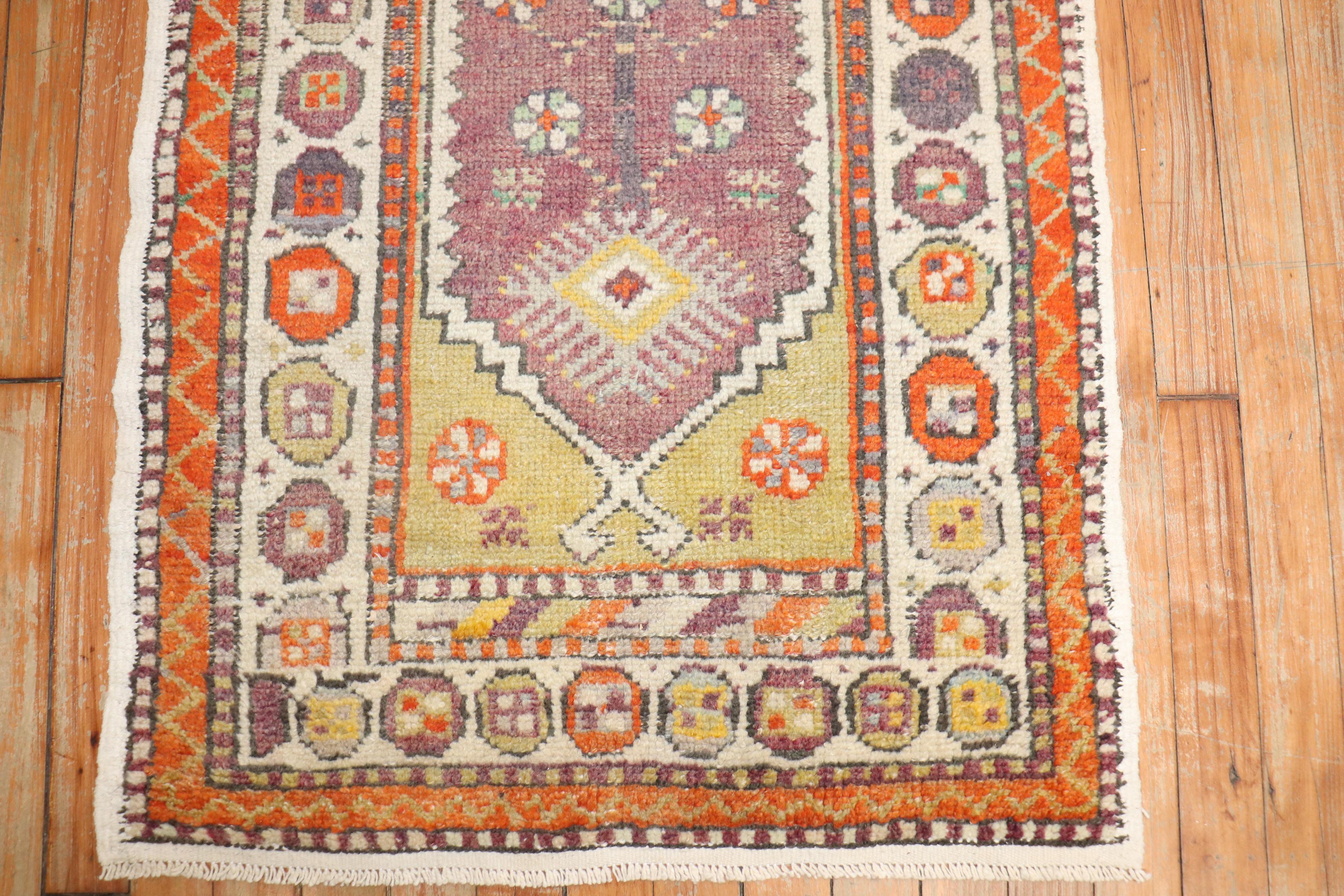Turkish Anatolian Rug In Good Condition For Sale In New York, NY