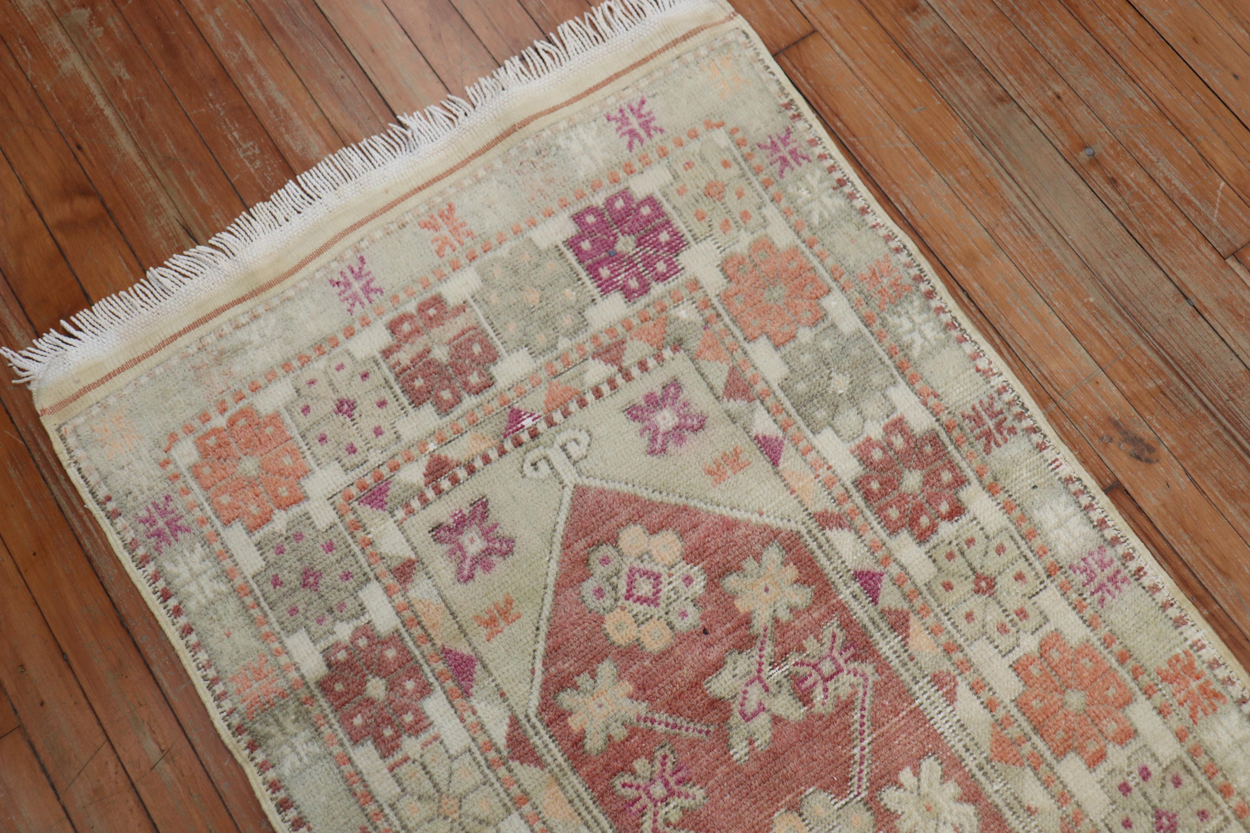 Turkish Anatolian Rug In Good Condition For Sale In New York, NY