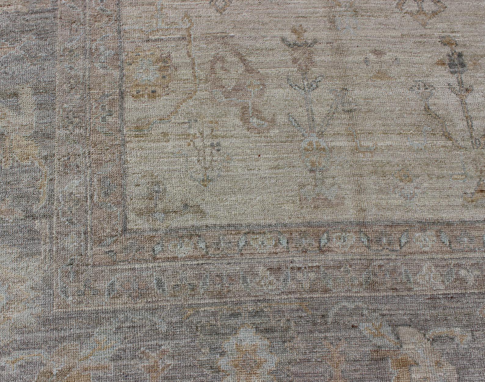 Turkish Angora Oushak Rug with All-Over Vining Floral Design Keivan Woven Arts  For Sale 2