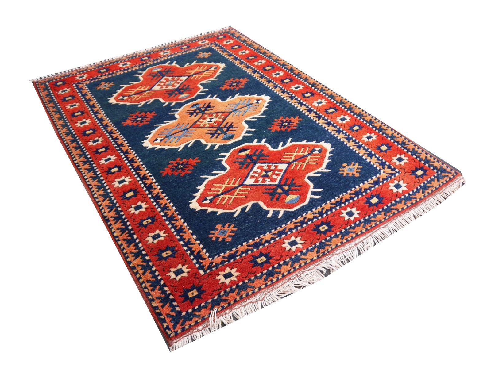 Türkischer Azeri-Teppich im Vintage-Stil mit kaukasischem und herizfarbenem Design aus der Djoharian-Kollektion (Wolle) im Angebot