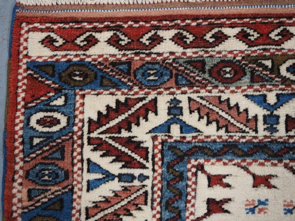 Turkish Bergama Village Rug Of Traditional Design, About 40 Years Old In Excellent Condition For Sale In Moreton-In-Marsh, GB
