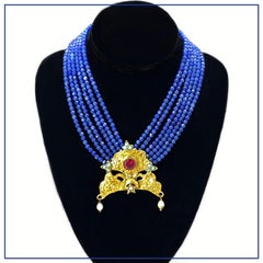 Collana turca di crisofrasa a sei fili con ciondolo in rubino