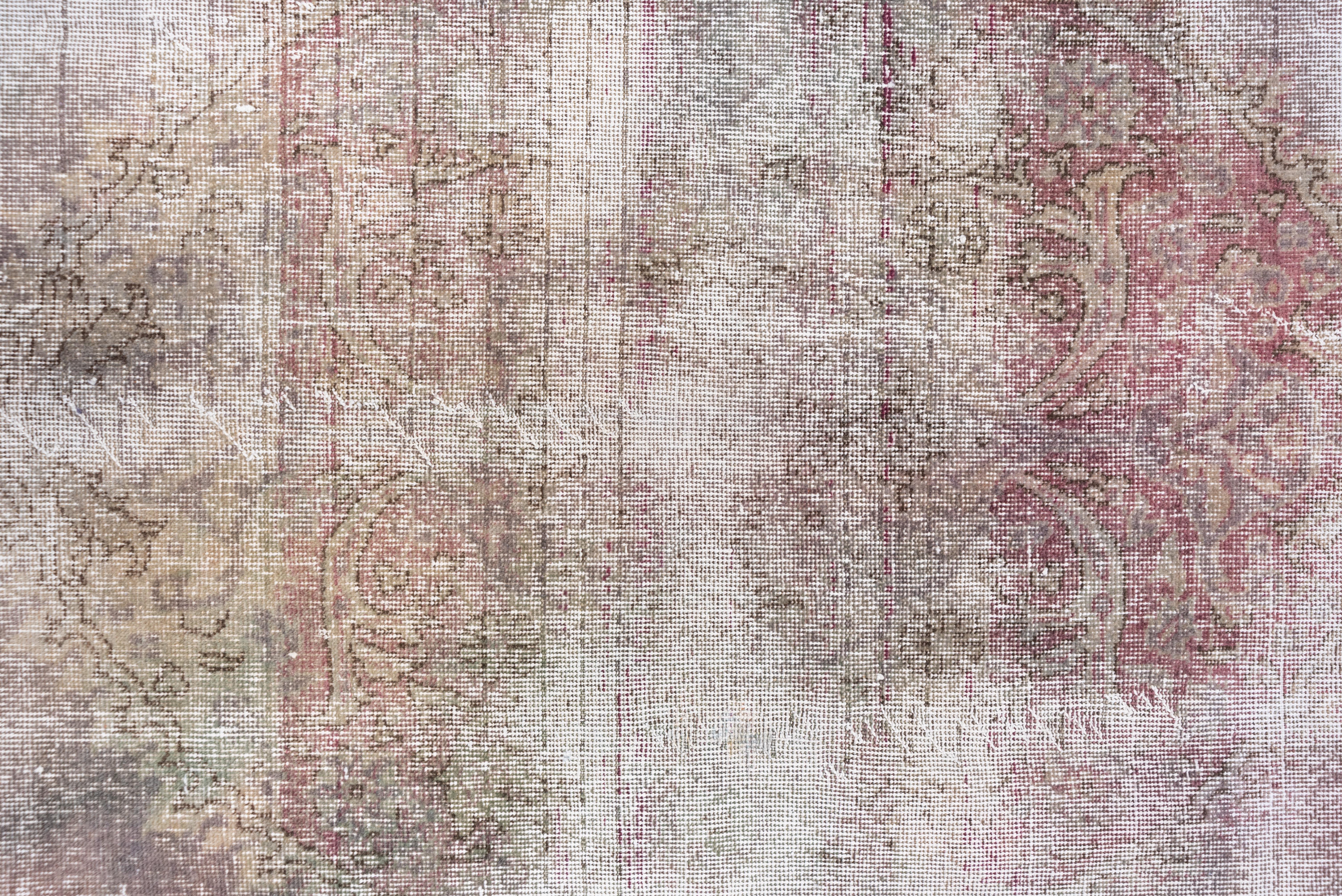 Tapis turc teint rose pourpre Shabby Chic 1960 en vente 1