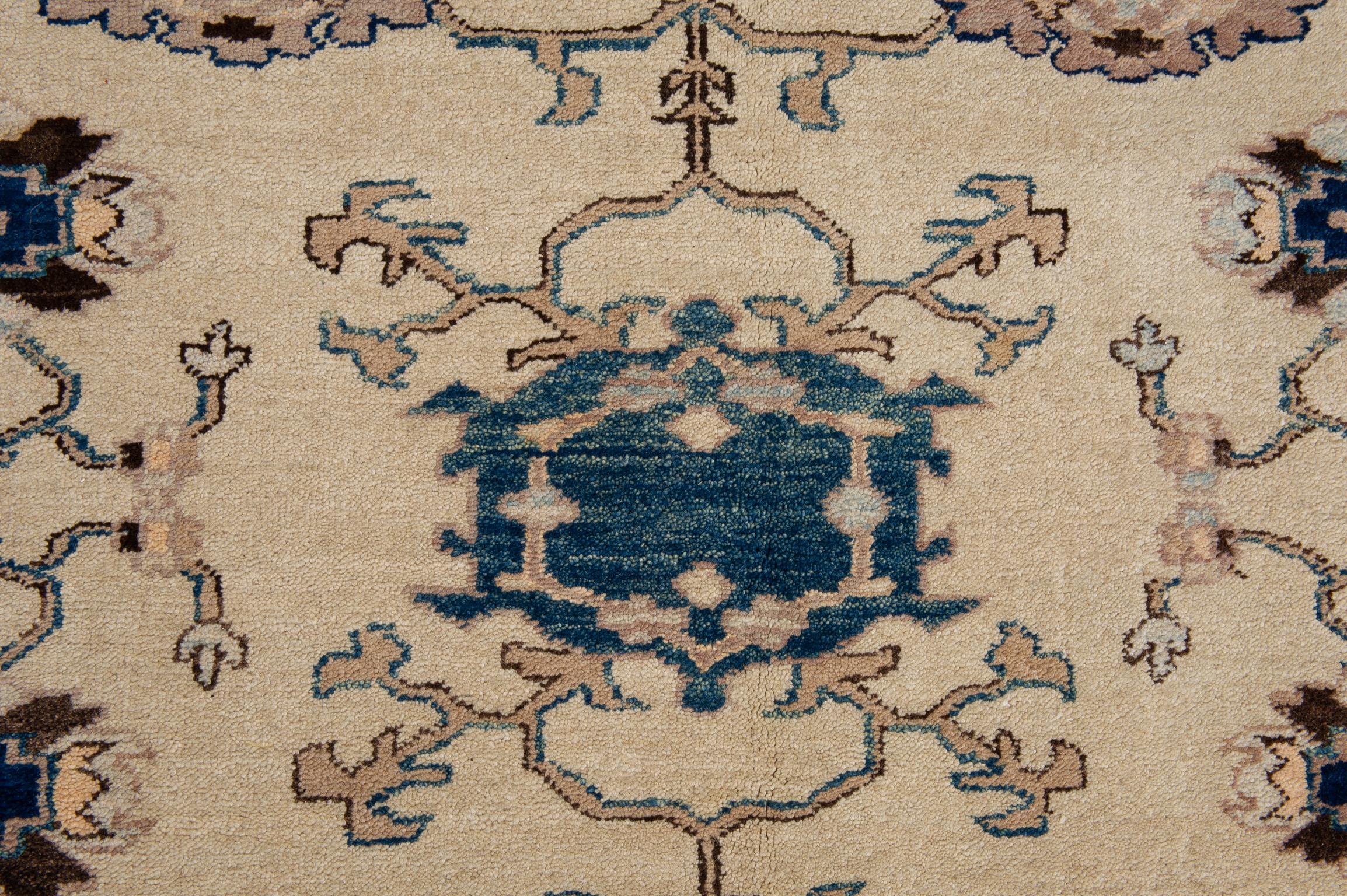 Türkischer ELVAN Vintage-Teppich im Angebot 3