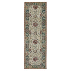 Tapis turc en laine finement tissée à motifs floraux Oushak rouge, crème et vert 2'7" x 9'6"