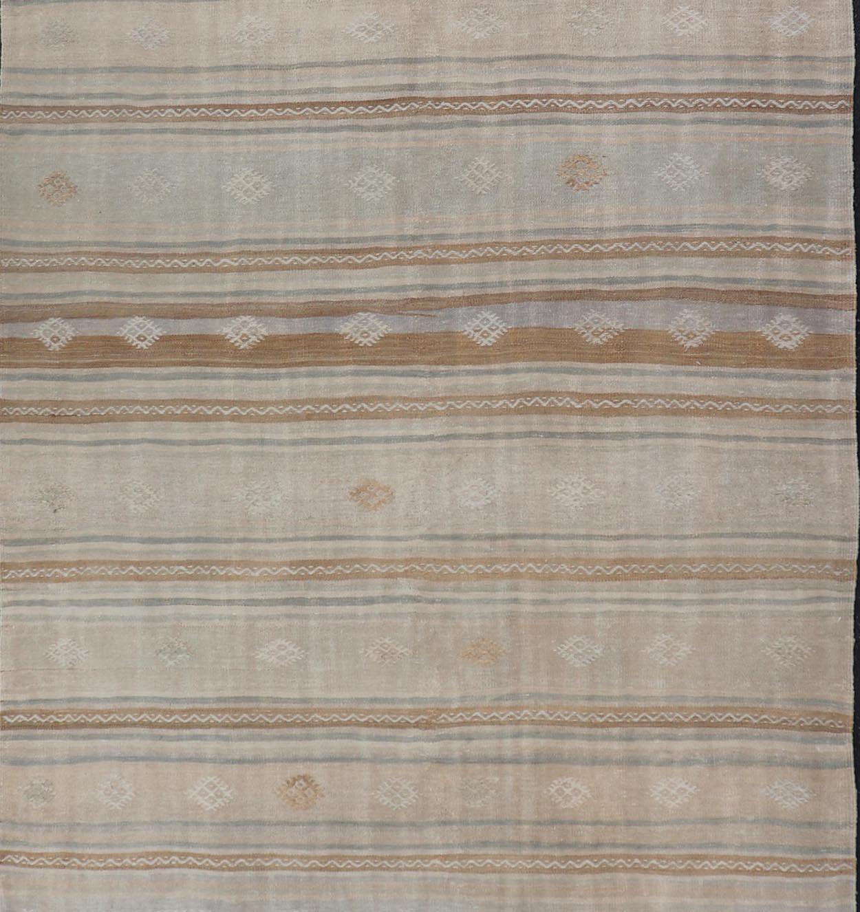Turkish Flat-Weave Embroideries Kilim in Tan, Taupe, Brown and a Soft Blue In Good Condition For Sale In Atlanta, GA