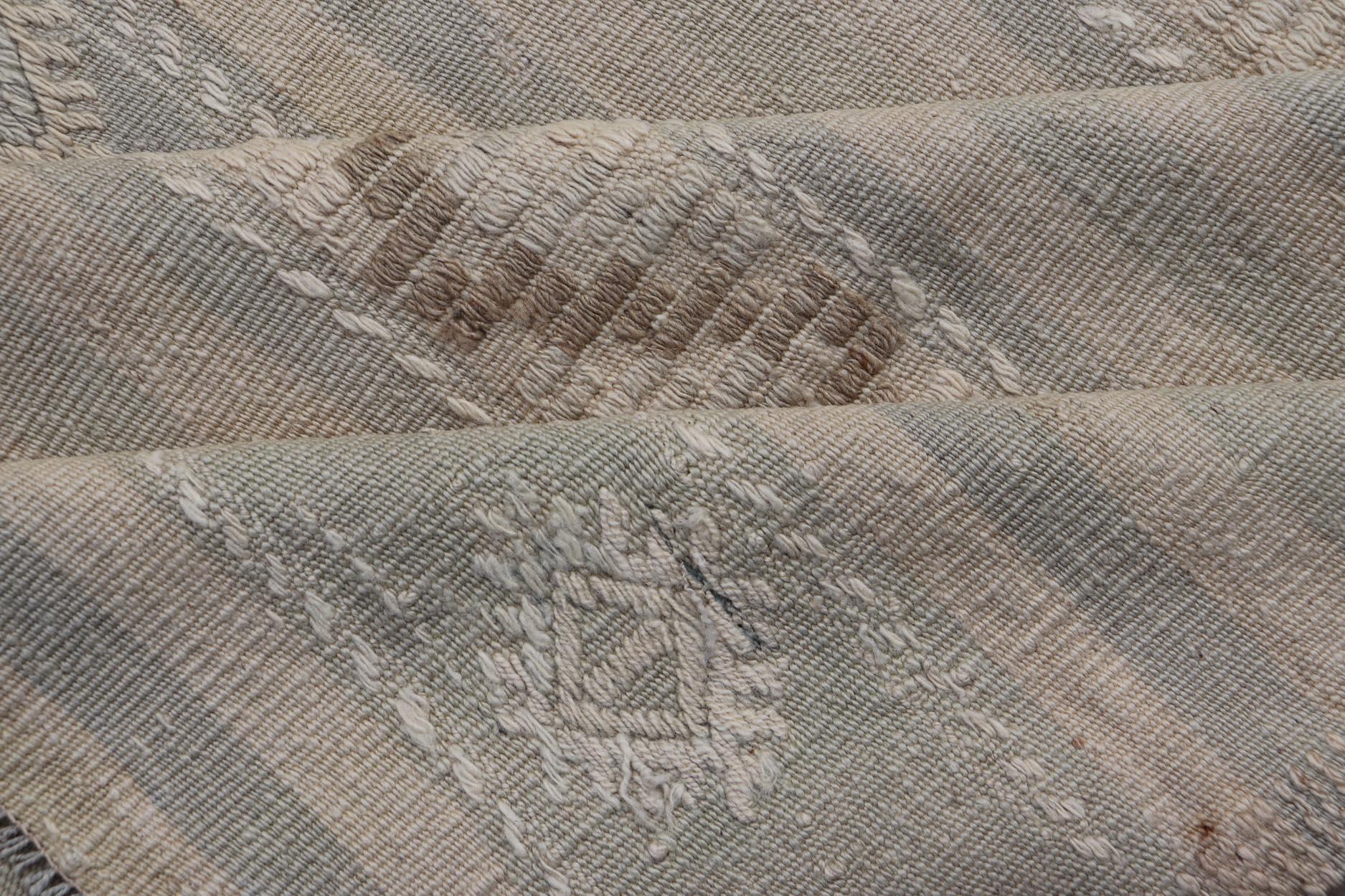 Türkisches Flachgewebe in Tan, Taupe und Grau-Blau mit Streifen 6'6