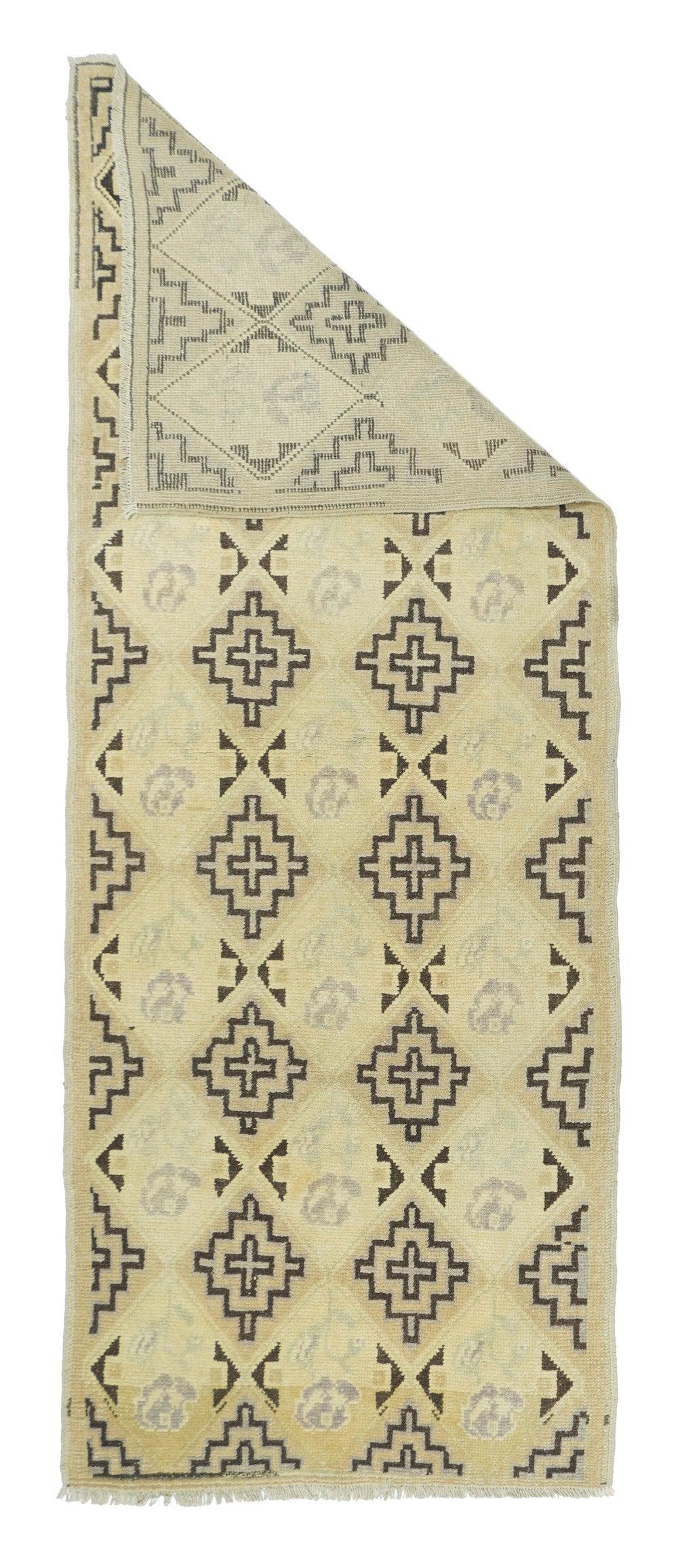 Turkish Geometric Runner 2'7'' x 7'0