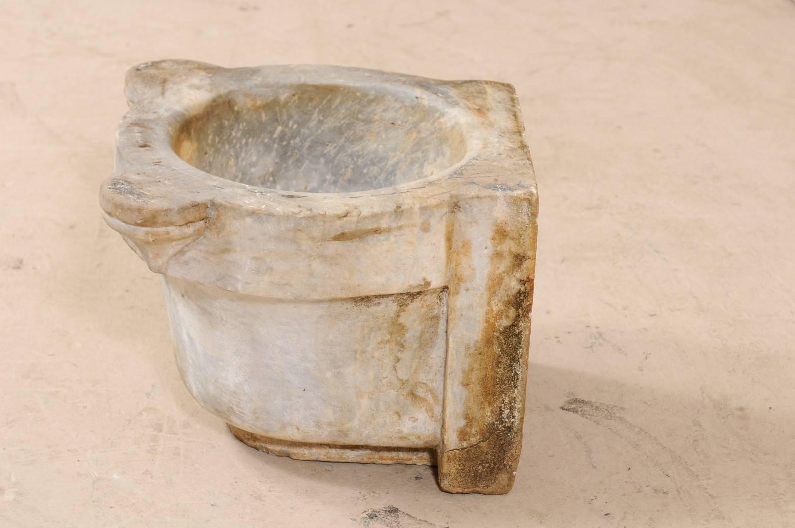 Turkish Hammam Hand-Carved Marble Wash Basin from the 19th Century 2