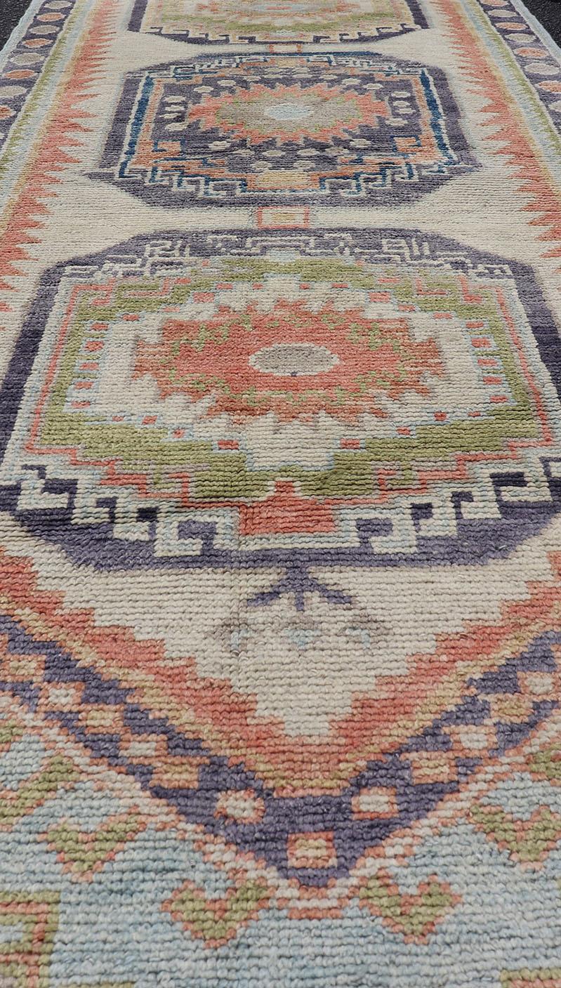 Turkish Hand Knotted Oushak Runner with Medallion Design with Multicolor In Excellent Condition For Sale In Atlanta, GA