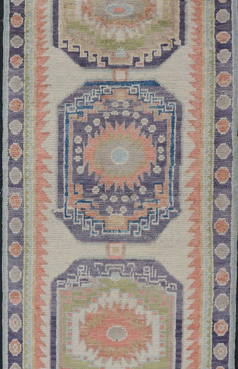 Turkish Hand Knotted Oushak Runner with Medallion Design with Multicolor For Sale 3