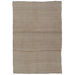 Türkischer handgewebter Vintage-Kelim-Teppich in den Farben Tan, Taupe, Braun und Erdtönen