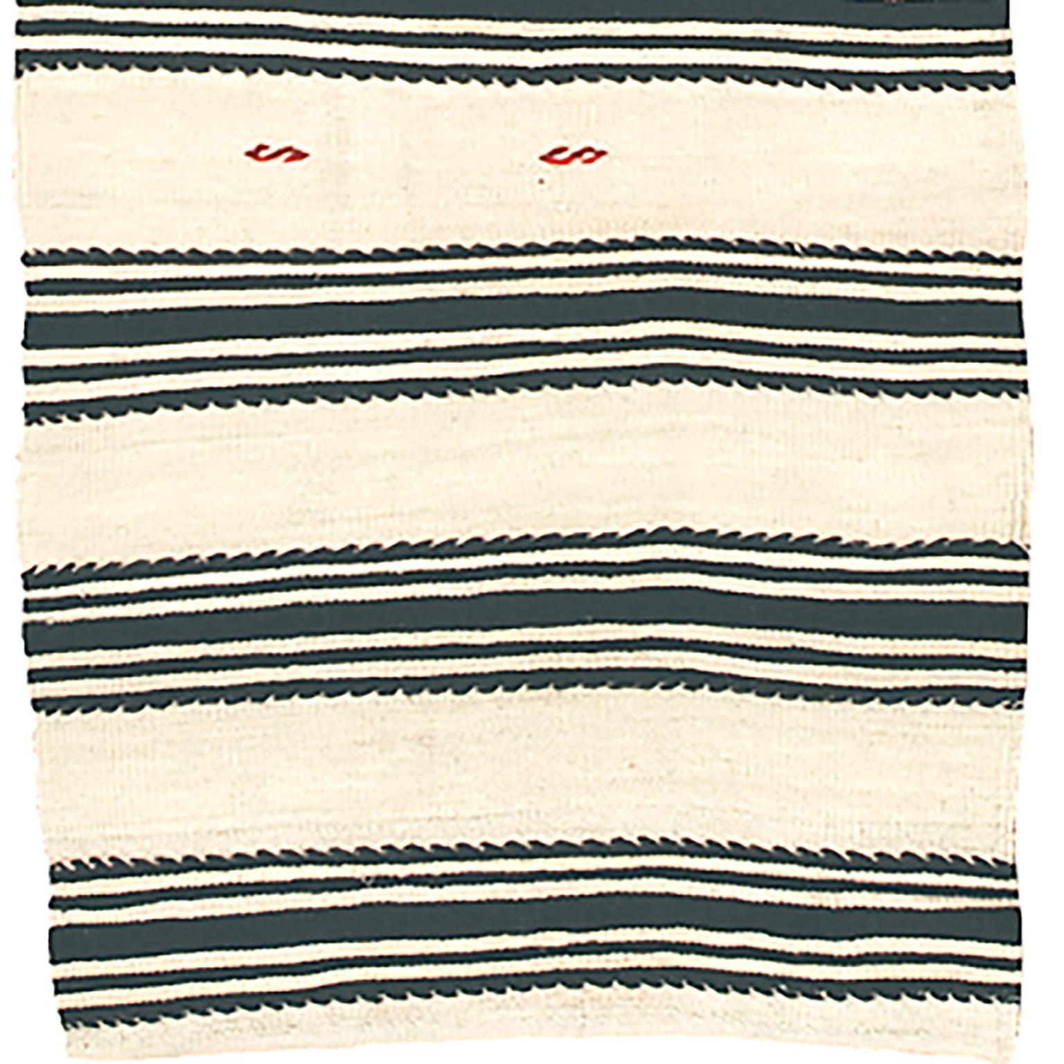 Rug & Kilim turco tessuto a mano
Turchia, circa 1920.