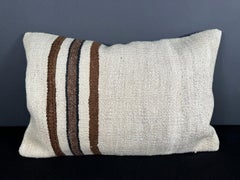 Coussin en chanvre turc, couleur beige naturel, housse de coussin marron, 16" x 24", n° 30217