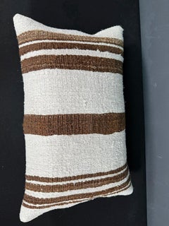 Coussin en chanvre turc - Housse de coussin beige naturel et marron - 16" x 24" #30218