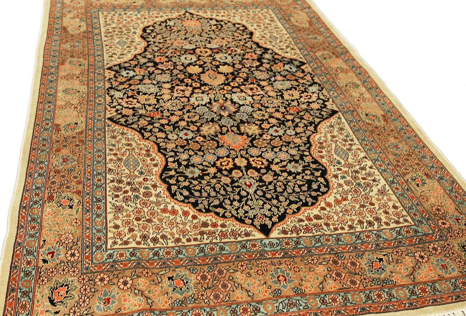 Türkischer Hereke-Teppich aus glänzender Seide, XXI. Jahrhundert (Handgeknüpft) im Angebot