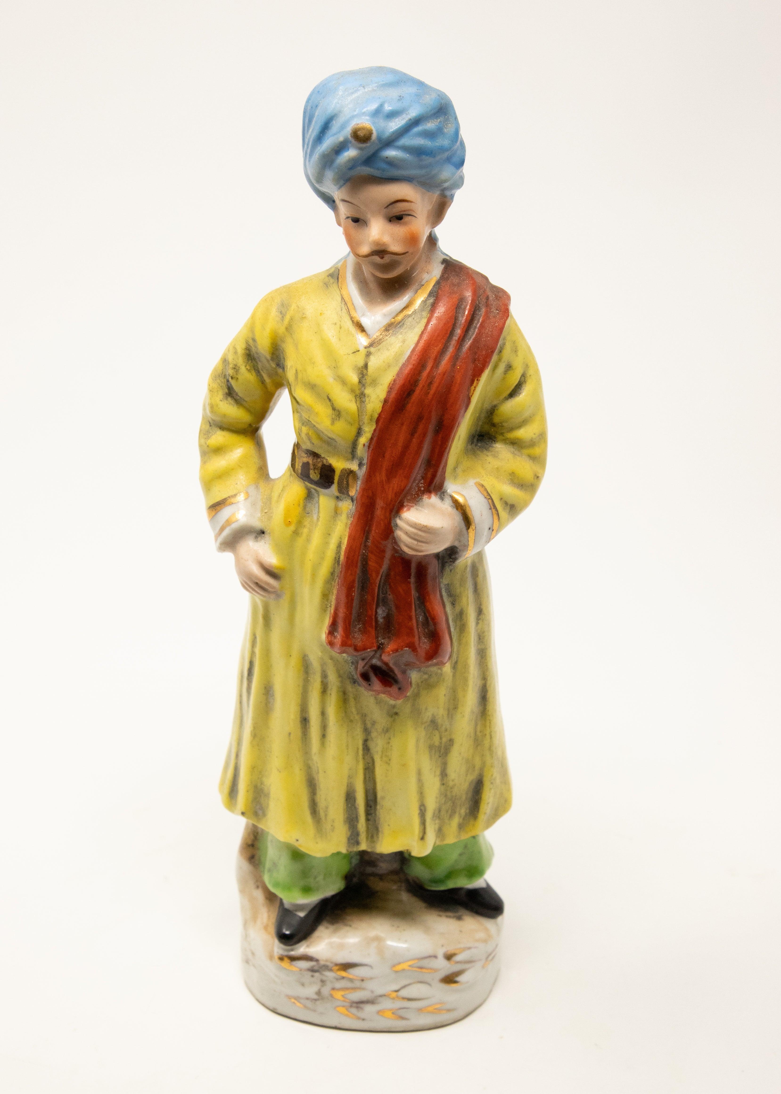 Turkish Inspired Figurine in Ottoman Garments In Fair Condition For Sale In Cookeville, TN