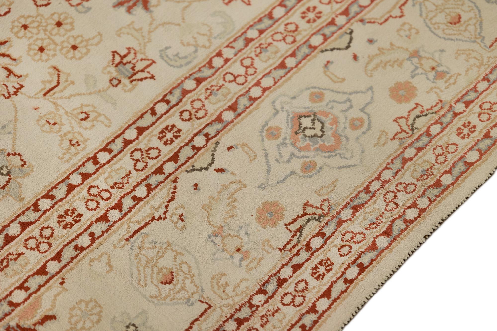 Türkischer Istanbul Seidenteppich, handgeknüpft, 6,2 × 4 Fuß - Elfenbein, Rot & Beige im Angebot 1