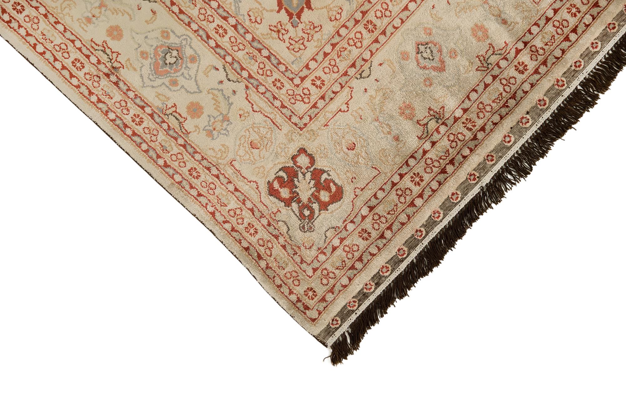 Türkischer Istanbul Seidenteppich, handgeknüpft, 6,2 × 4 Fuß - Elfenbein, Rot & Beige im Angebot 2