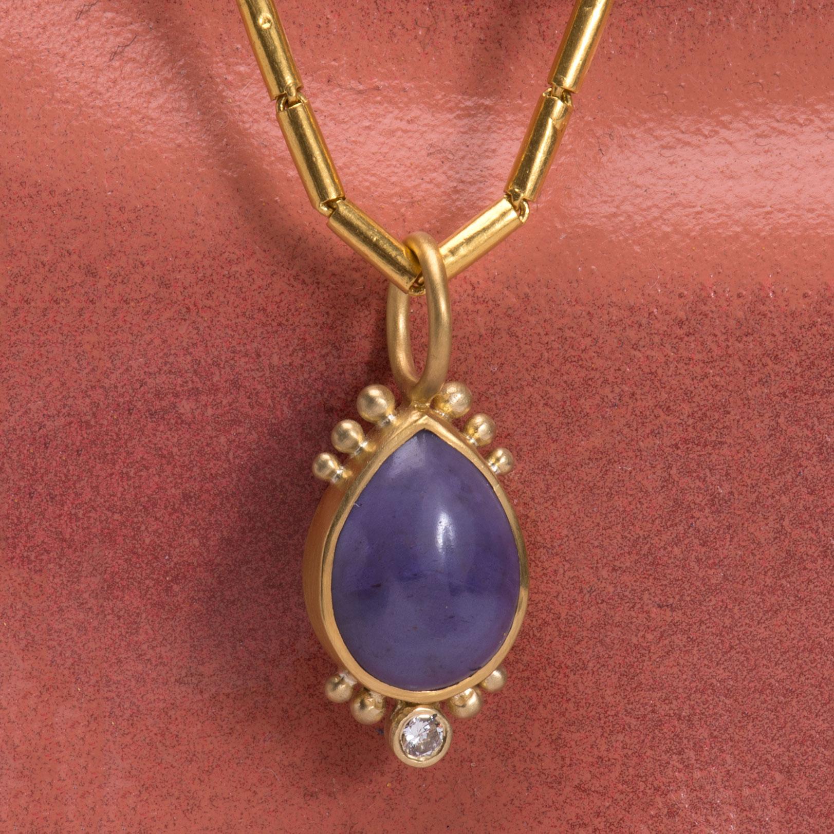 Women's or Men's Turkish Jade 6.71 Carat Beaded Pendant in 22 Karat Gold with Diamond