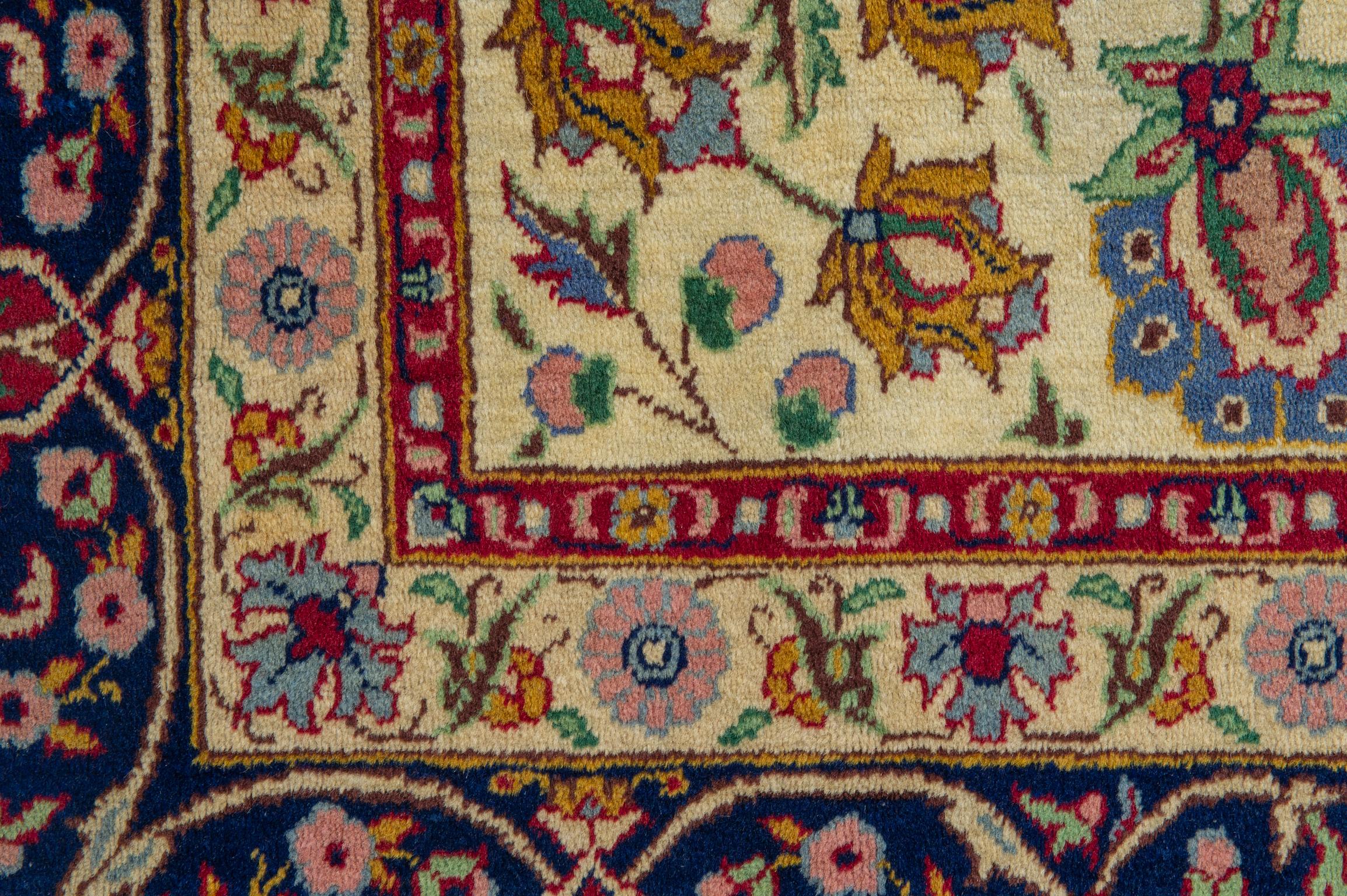 Turkish KEMALIYEH Dated Carpet For Sale 8