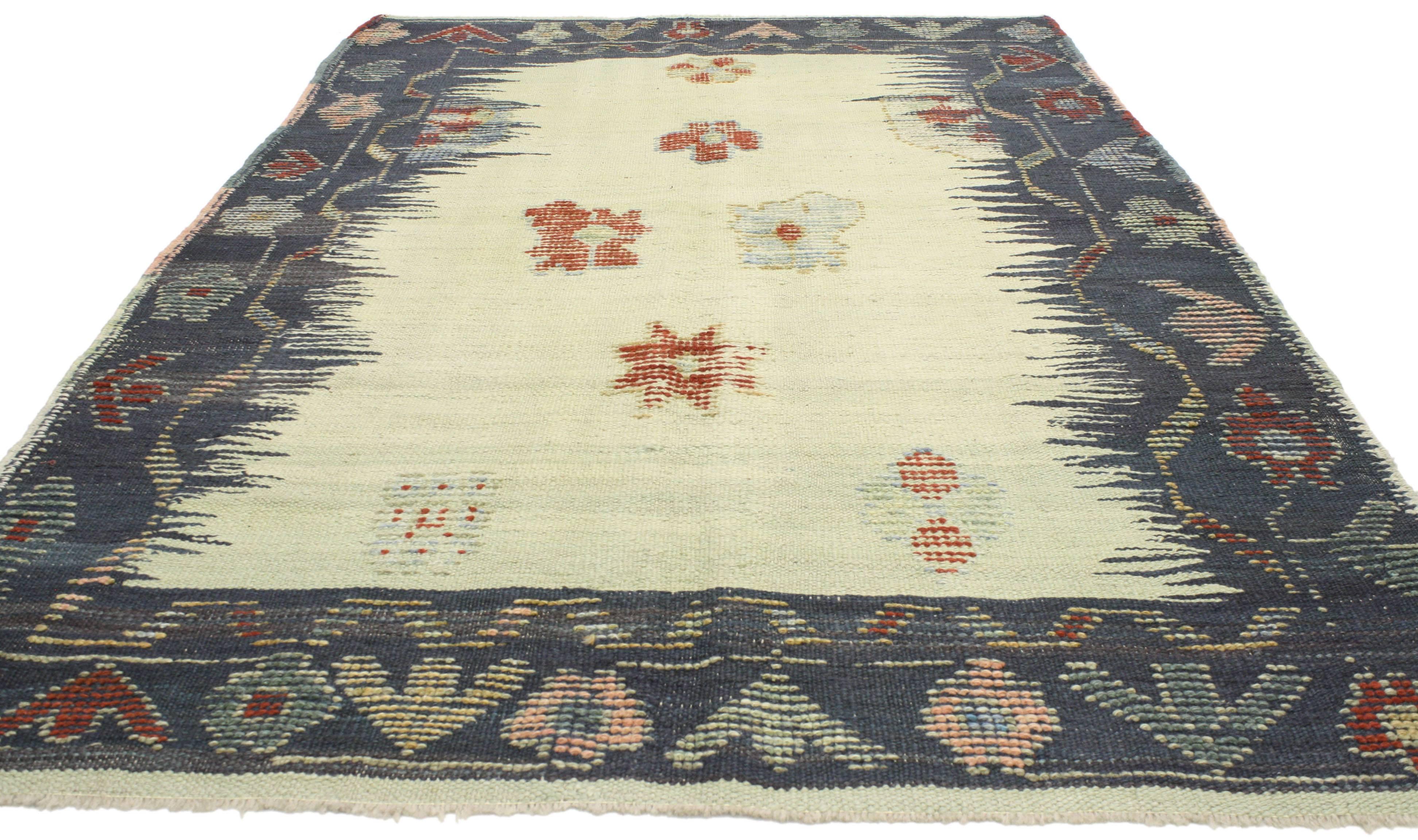 Hand-Woven Turkish Kilim Rug with Large-Scale Geometric Pattern and Nomadic Tribal Style