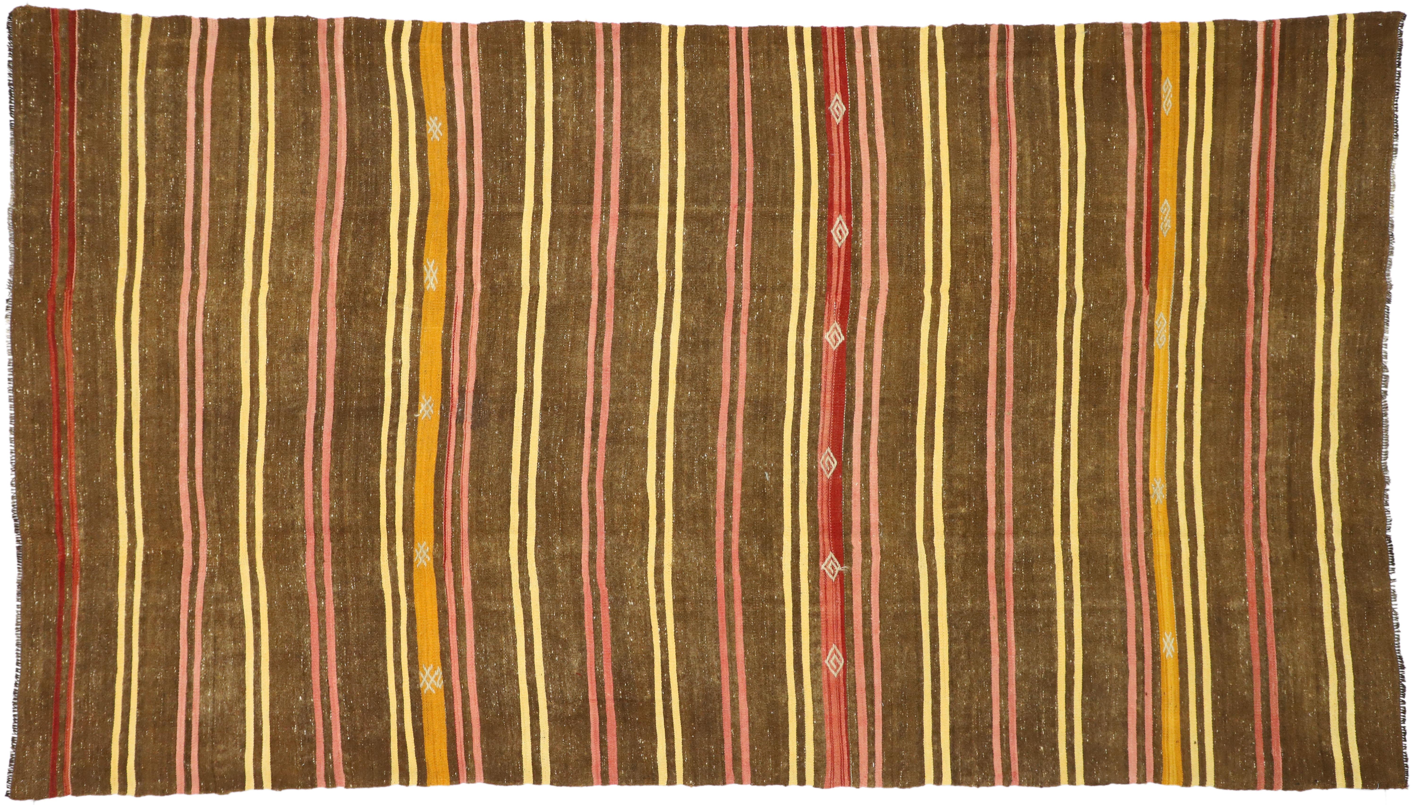 Alfombra Kilim turca de los años 50 de estilo tribal bohemio en venta 1