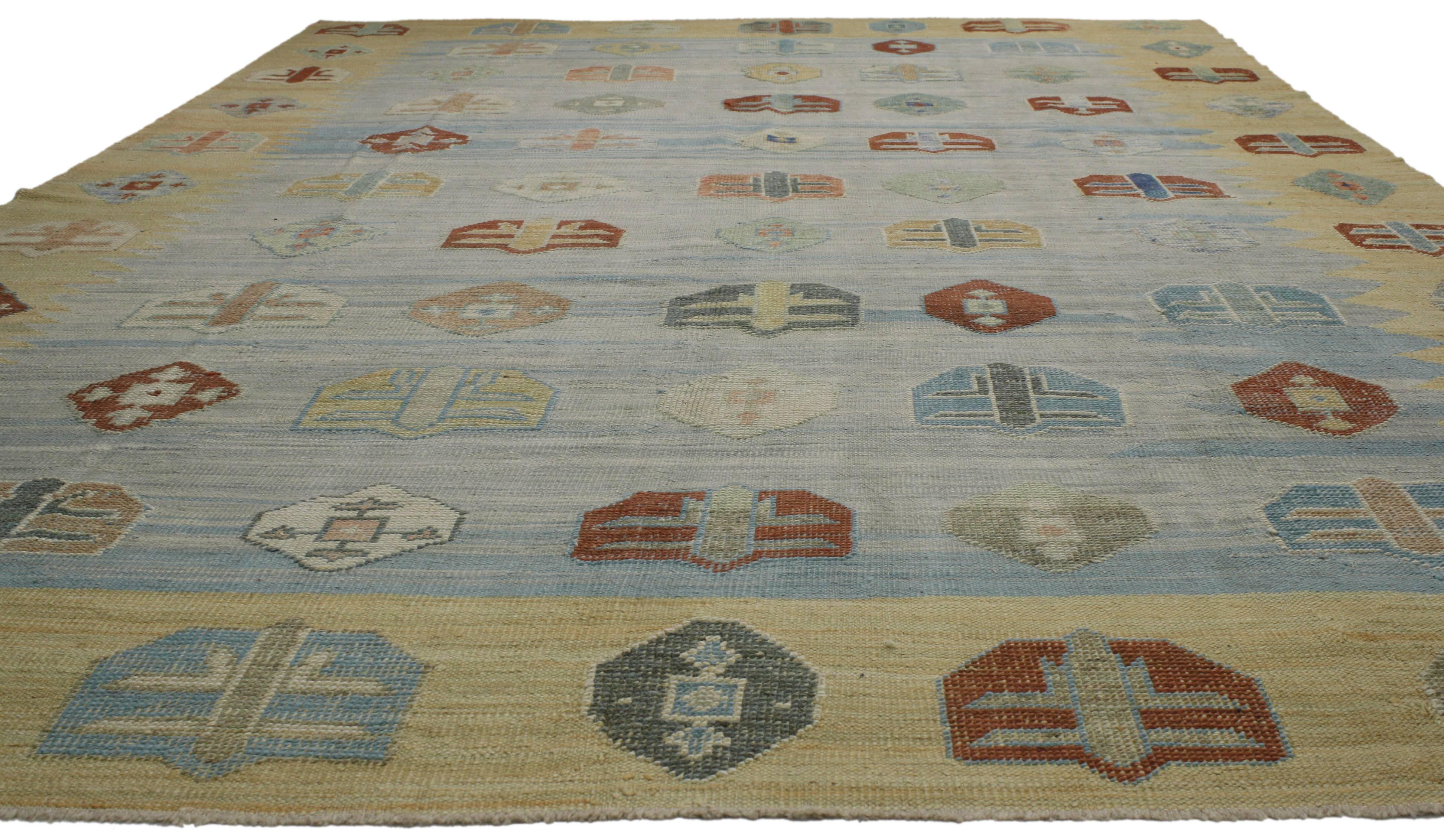 52209 Turkish Kilim rug with tribal style. The tribal style and rich waves of abrash in this Turkish kilim rug are a change of pace from the vibrant colors usually related with nomadic tribe culture, creating a welcoming and relaxed aura surrounding