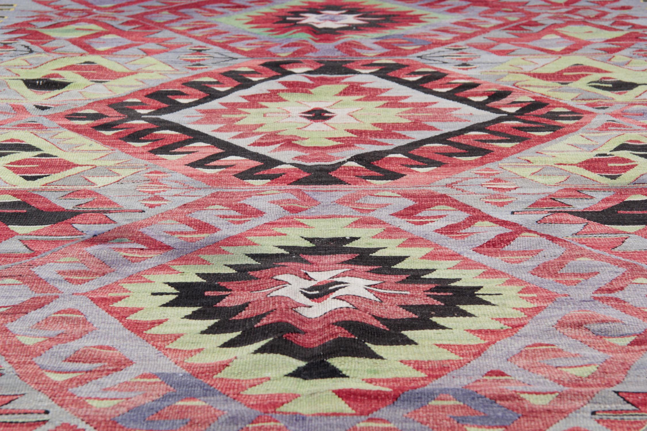 Turkish Kilim Rugs, Antique Rug Runner, Geometric Handmade Carpet Rugs Sale In Excellent Condition For Sale In Hampshire, GB