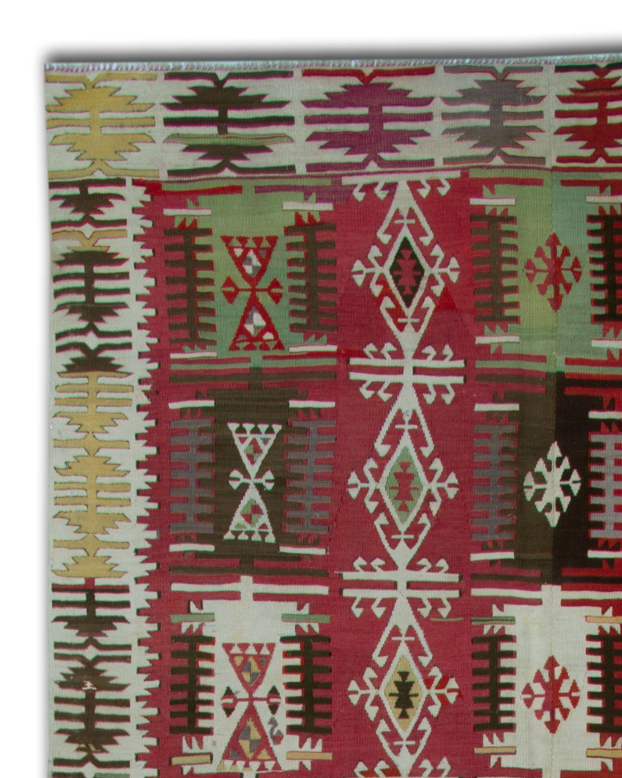 Türkischer Kelim Läufer 1890er Jahre Tribal Geometrische Wolle Flachgewebe 390x163cm (Pflanzlich gefärbt) im Angebot