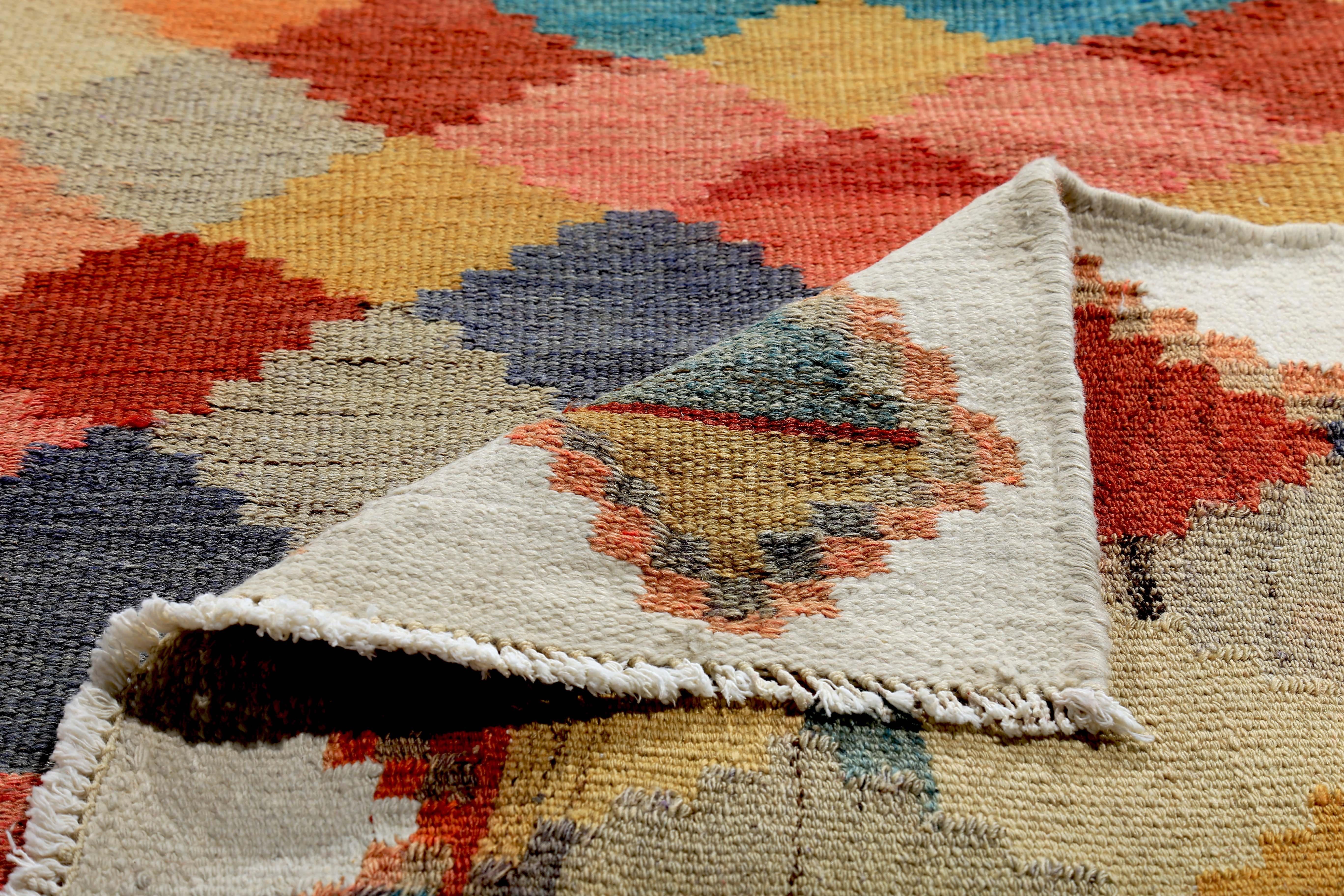 Turkish Kilim Runner Rug with Pink and Red Tribal Diamonds on Ivory Field In New Condition For Sale In Dallas, TX