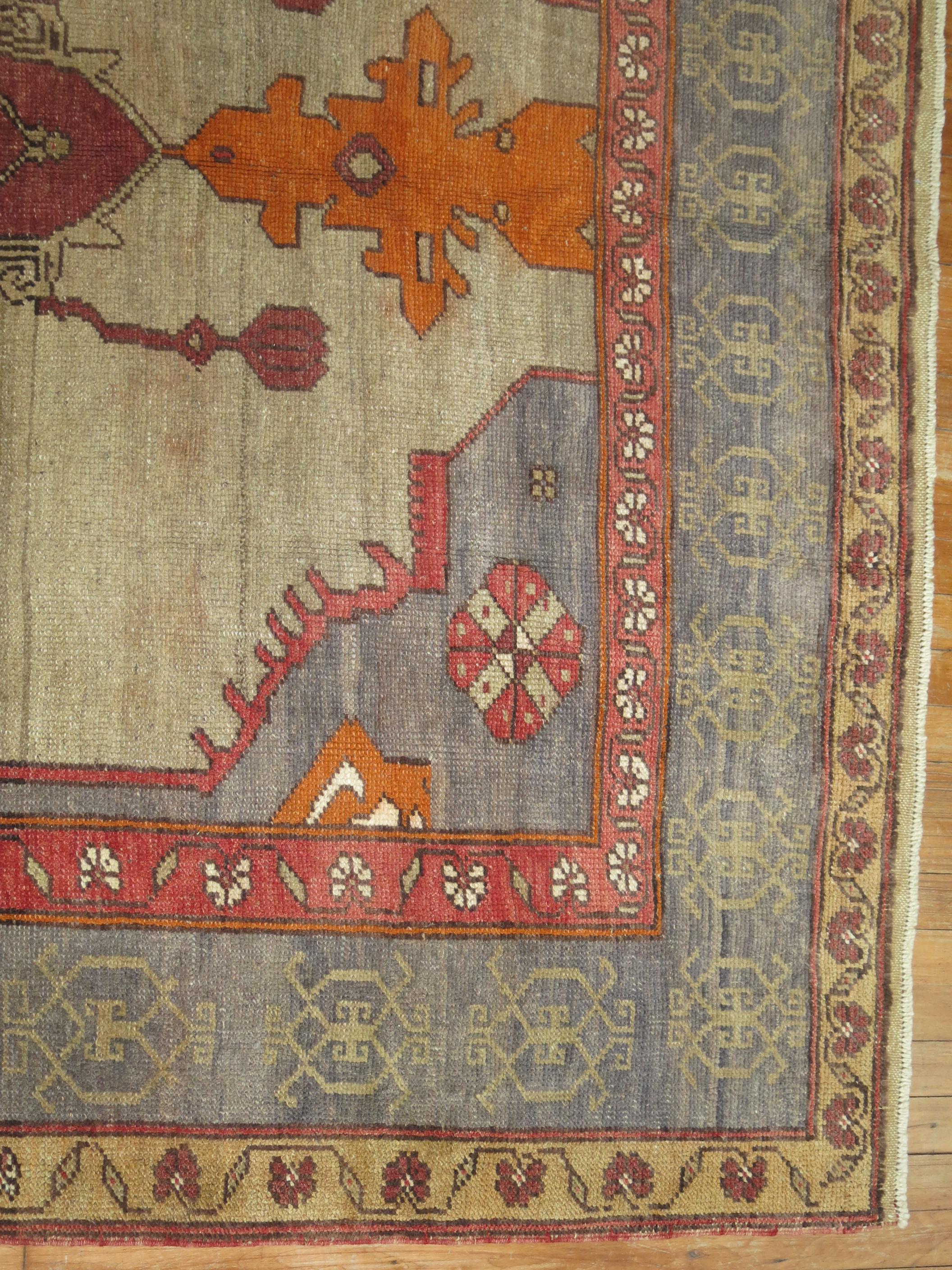 Turkish Konya Rug In Good Condition For Sale In New York, NY