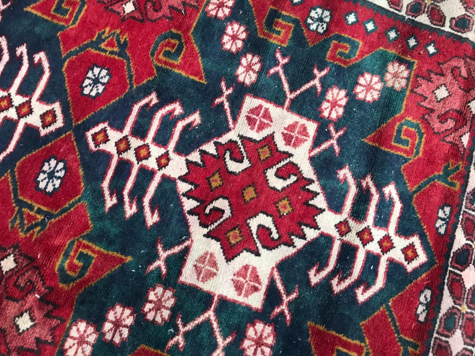 Bobyrug’s Turkish Konya Vintage Rug In Good Condition For Sale In Saint Ouen, FR